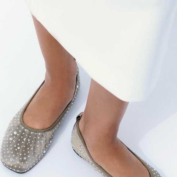 Rhinestone ballet flats in taupe gray. Zara, NWT, size 38 (US 7.5) - Picture 6 of 10